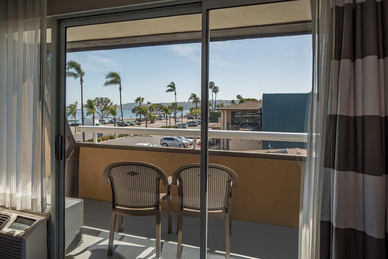 Bay Club And Marina 3*